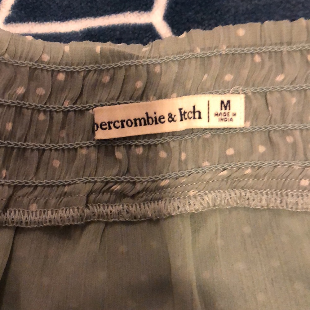 Top - Picture 2 of 2